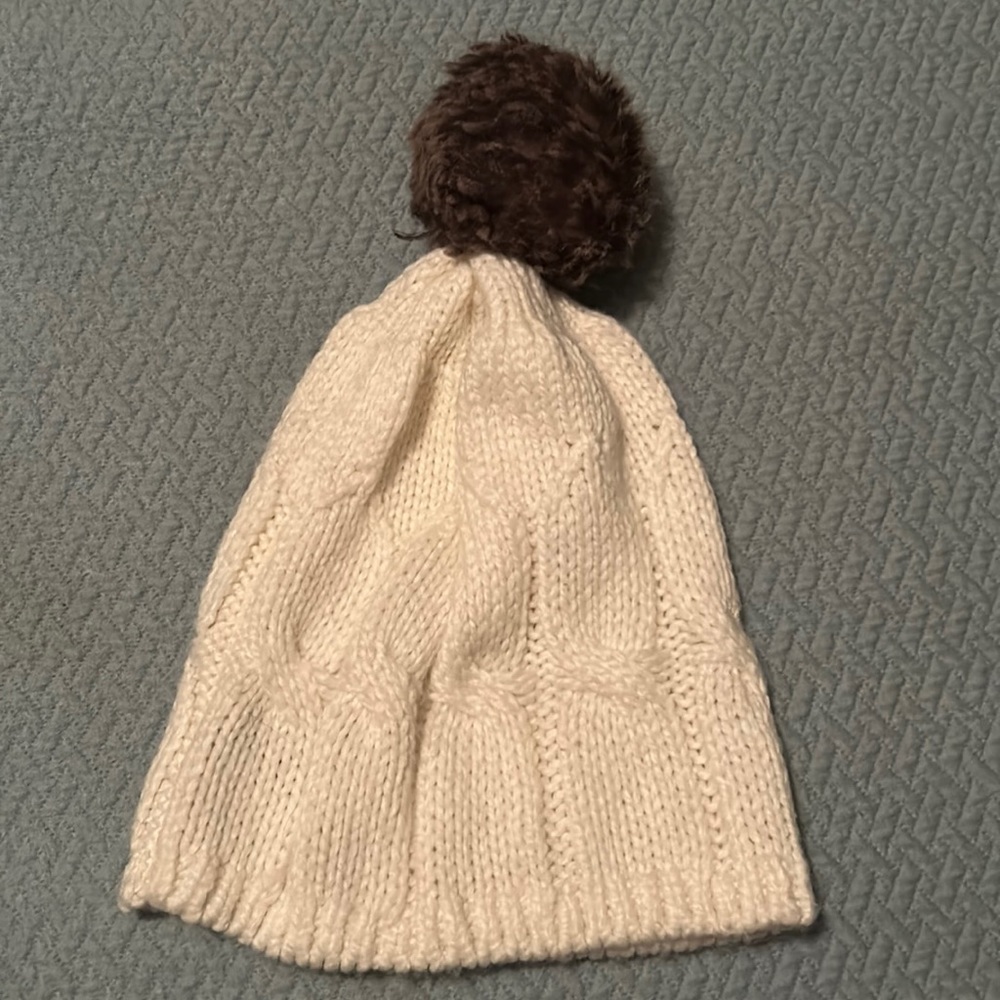 Gap Cream/IvoryColored Cable 👒 🎩 🧢 Hat!